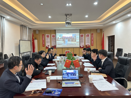 舉手決議4.jpg